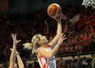 Jēkabsone-Žogota spēlēs unikāla WNBA treneru pāra vadībā