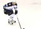 Troters iemet divus un atjauno "IceCaps" vadību sērijā
