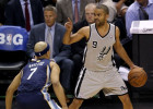 "Spurs" ar kluba tālmetienu rekordu un izcilu aizsardzību sagrauj "Grizzlies"