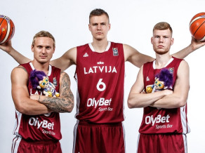 Vīriešu valstsvienība FIBA rangā <i>uzlido</i> līdz 18. vietai, Slovēnija septītā