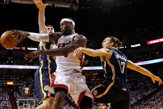 "Heat" sagrauj "Pacers" un izvirzās vadībā sērijā "Heat" sagrauj "Pacers" un izvirzās vadībā sērijā