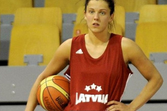 Dita Rozenberga: "Debija izlasē bija viens no maniem sapņiem" Dita Rozenberga: "Debija izlasē bija viens no maniem sapņiem"