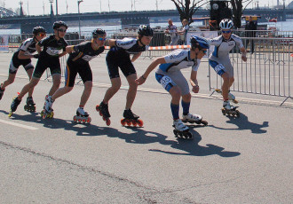 Foto: Lucavsalā atklāj atpūtas zonu, Krastmalā notiek "Pavasara sporta festivāls" Foto: Lucavsalā atklāj atpūtas zonu, Krastmalā notiek "Pavasara sporta festivāls"