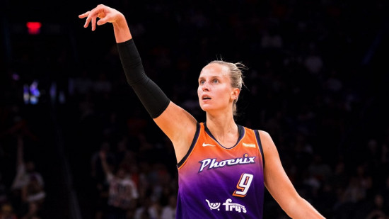 Laksa aizvada jūlija rezultatīvāko spēli, Fīniksa atgriežas pie uzvarēšanas