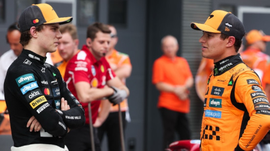 Komandas biedri sadala uzvaru – sezonas līderi Noriss un Piastri labākie Ungārijā