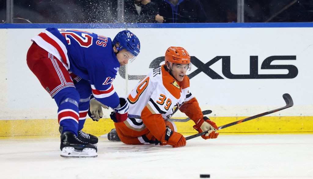 Alberts Šmits Logs 15 Minutes as Rangers Beat Ducks