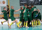 Foto: Notiek pirmais turnīrs "Lielvarde Floorball Cup"