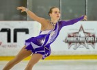 Video: Daiļslidotāja Kučvaļska uzstājas pirms hokeja Zvaigžņu spēles