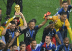 Francija ļoti rezultatīvā finālā izcīna Pasaules kausu