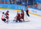 Studentu hokeja izlase zaudē arī Kanādai un vairs reāli nepretendē uz pusfinālu