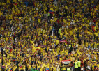 FIFA sāk izmeklēšanu arī pret faniem: Ekvadorai draud sods par līdzjutēju uzvedību