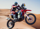 Video: Dakaras rallijā motociklu klases līderus šķir viena sekunde