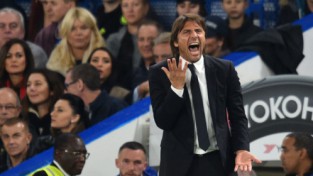 "Chelsea" galvenais treneris Konte baumas par konfliktu ar spēlētājiem nosauc par muļķībām