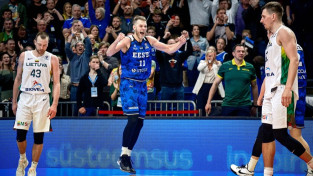Igaunijas basketbolisti pirmoreiz oficiālā spēlē pārspēj Lietuvu