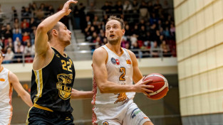 Sokolovs aizved "Madonu" līdz perfektai sezonai un Reģionālās līgas zeltam