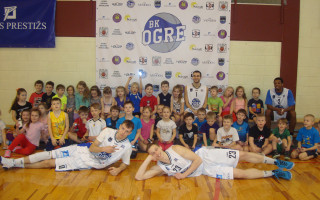 Foto: "Basketbols aicina" nodarbības organizē Ogre/Kumho Tyre