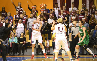 Foto: Paldies, "Sestais spēlētāj", Latvija brauc uz Eiropas čempionātu!