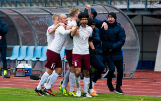 Foto: ''Jelgava'' mača galotnē izrauj uzvaru pār ''Ventspili''