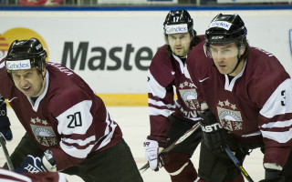 Foto: Latvijas un Krievijas hokeja leģendu spēle