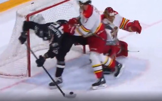 Video: Gaļimovs <i>piesakās</i> uz KHL sezonas labāko vārtu guvumu