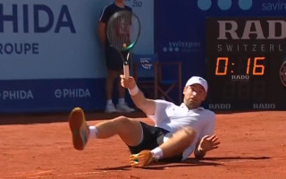 Video: Gada sitiens tenisā?