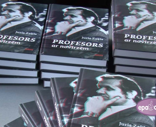 Video: Izdota profesora Jura Zaķa grāmata "Profesors ar novirzēm"