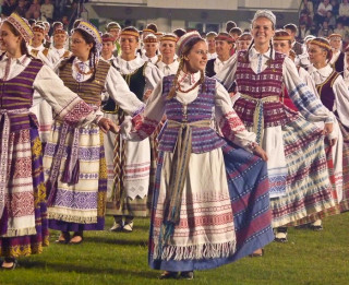 Kurzemes tautastērpu informācijas centrs aicina uz lekciju par Lietuvas tautastērpiem