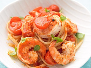 Garneles ar tomātiem itāļu gaumē