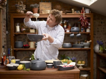 Atraktīvais un populārais pavārs Džeimijs Olivers nosvinējis savu 40 gadu jubileju