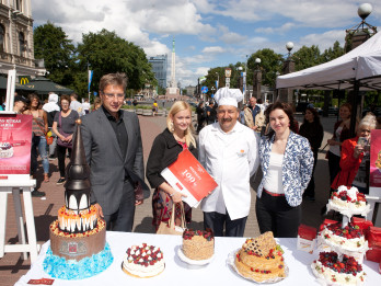 Par godu Rīgas svētkiem izvēlēta labākā Rīgas kūka