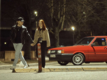 Video: Edvards Strazdiņš, niekojoties ar mākslīgo intelektu, rada jaunu dziesmu Video: Edvards Strazdiņš, niekojoties ar mākslīgo intelektu, rada jaunu dziesmu