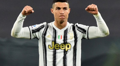 Tiesa piespriež "Juventus" izmaksāt Ronaldu nepilnus desmit miljonus eiro