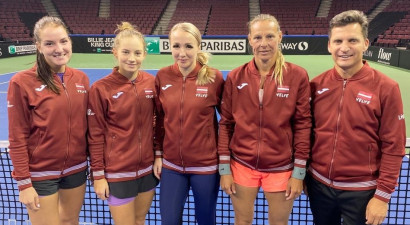 Latvijas tenisistes zaudē vēl divās spēlēs un neiekļūst Billijas Džīnas kausa finālturnīrā