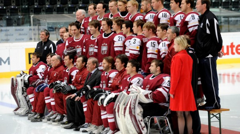Latvijas hokeja izlase
Foto: Romāns Kokšarovs, Sporta Avīze, f64