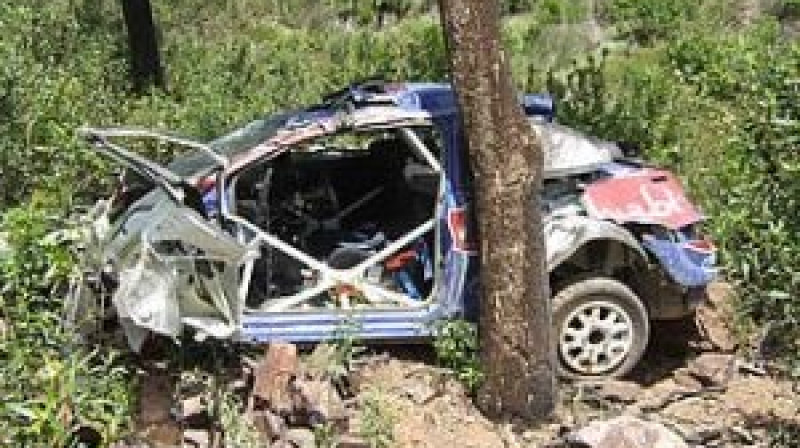 Lūk, kāda izskatījās Latvalas mašīna pēc avārijas
Foto: www.ewrc.cz