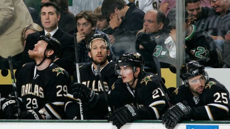Deivs Tipets vēl ar ''Stars'' hokejistiem
Foto: Getty Images