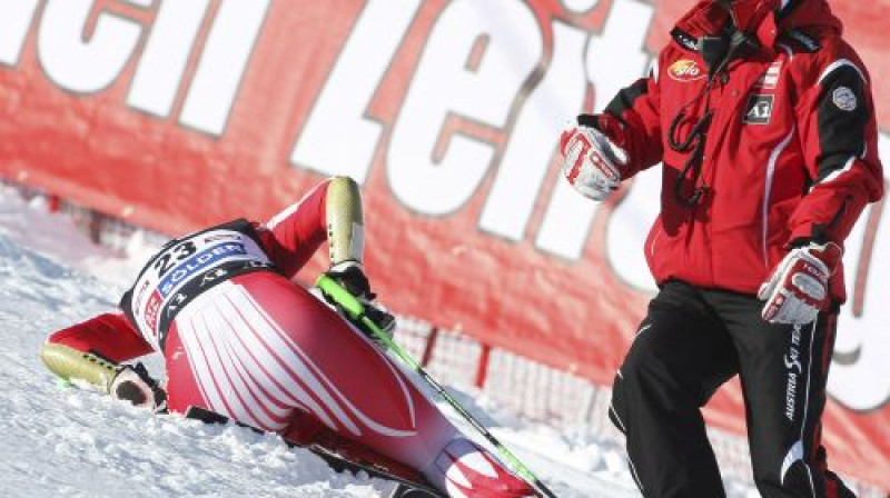 Nikola Hospa pēc kritiena
Foto: AFP/Scanpix