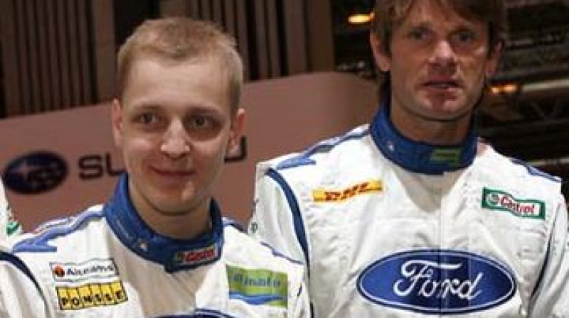 Vēl 2007.gadā Hirvonens ar Gronholmu bija komandas biedri "Ford" komandā
Foto: www.mikkohirvonen.com