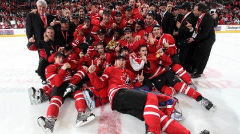 Kanādieši uzvarējuši jau piecos čempionātos pēc kārtas. Vai šogad tiks pārrakstīta Kanādas U20 izlašu vēsture?
Foto: IIHF