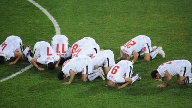 Ēģiptes izlases futbolisti atzīmē vārtu guvumu
Foto: AFP/Scanpix
