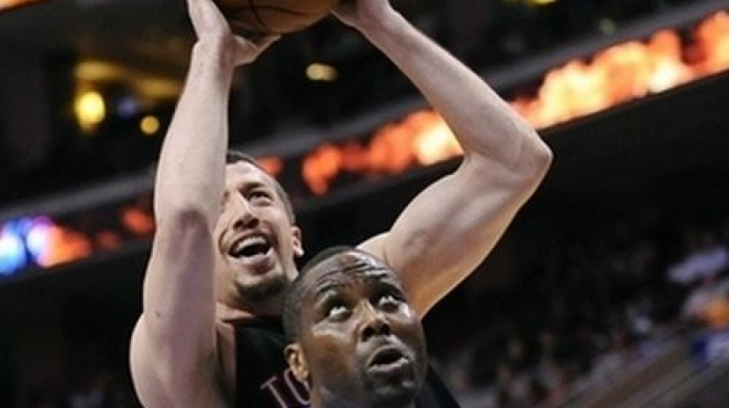 Hedo Turkoglu pret Eltonu Brendu
Foto: AP/Scanpix