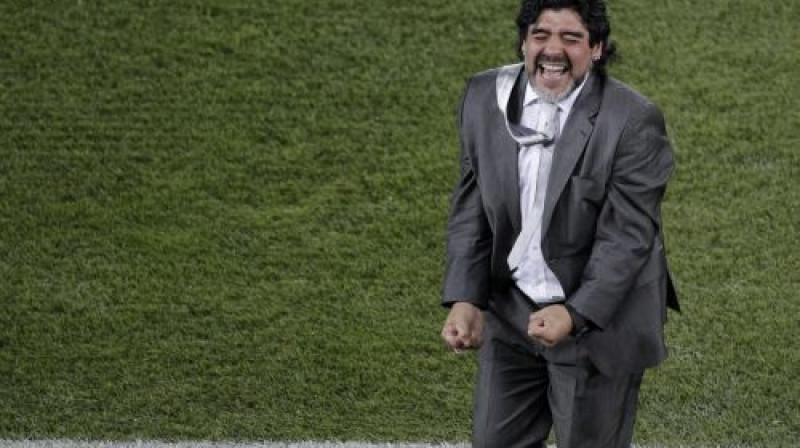 Diego Maradona pēc spēles bija ļoti priecīgs
Foto: AP/Scanpix