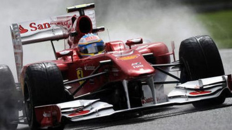 Piektdienas treniņu ātrākais pilots Fernando Alonso no "Ferrari"
Foto: AFP/Scanpix