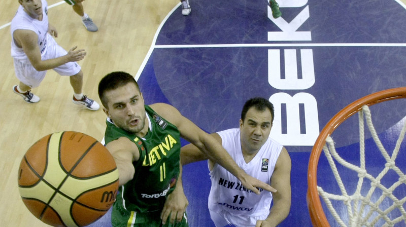 Lins Kleiza uzbrukuma noslēgumā 
Foto: AP/Scanpix