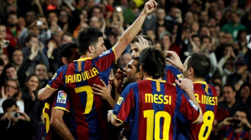 "Barcelona" futbolisti atzīmē otro vārtu guvumu
Foto: AP/ Scanpix