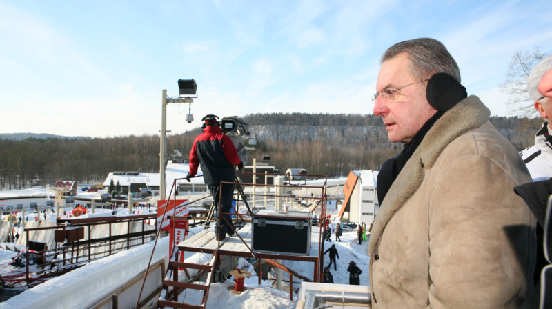 Žaks Roge, viesojoties Siguldas kamaniņu trasē 
Foto: LOK/Jānis Markvarts