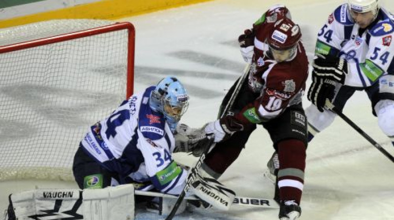 Miķelis Rēdlihs šovakar atklāja rezultātu
Foto: Romāns Kokšarovs, Sporta Avīze, f64