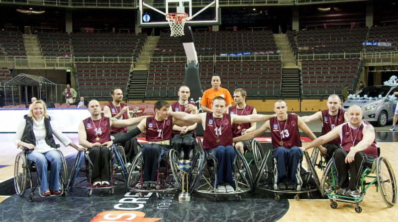 Zemgales ratiņbasketbola komanda. Vidū ar 11.numuru komandas kapteinis Kaspars Turks.
Foto: Ēriks Biters