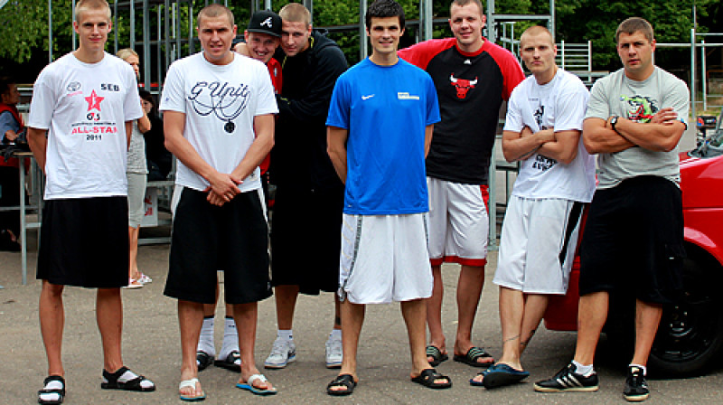 "Ghetto Basket" izlase pirms došanās uz Parīzi
Foto: "Streetbasket"