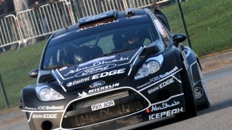 "Ford" rallija komanda šajā posmā brauks ar melnām "Fiesta" automašīnām
Foto: www.rally-mania.cz